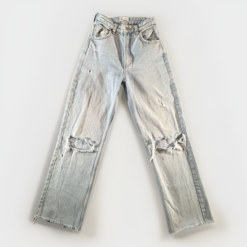 Zara High Rise Straight Leg Jeans Womens 6 Light Wash Distressed Raw‎ Hem